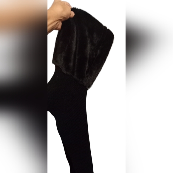 Winter Faux Hoody Scarf. NWOT. Never worn. Very soft and warm. - Picture 3 of 7